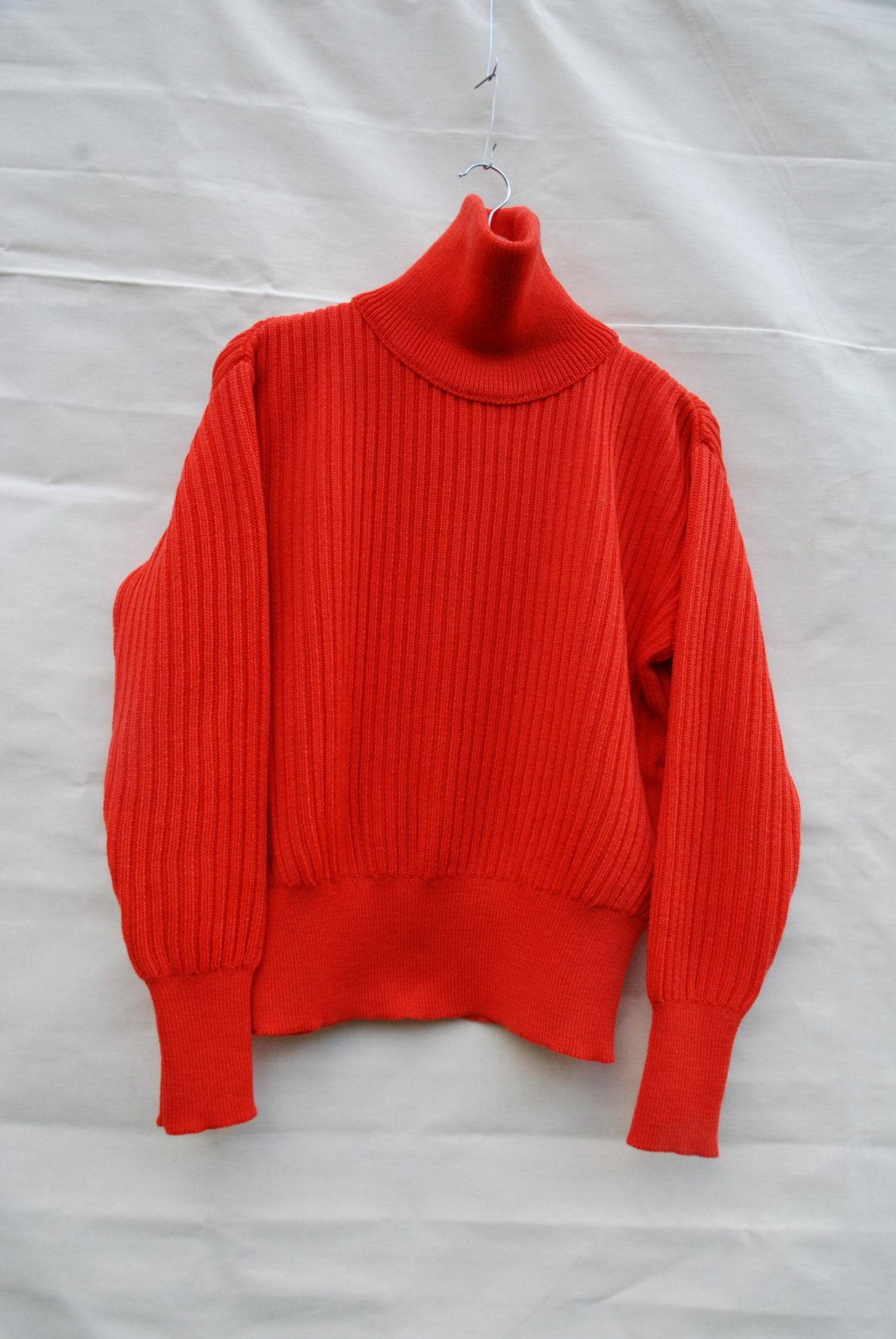 UNISEX FUNNEL NECK SWEATER RED – Image 2