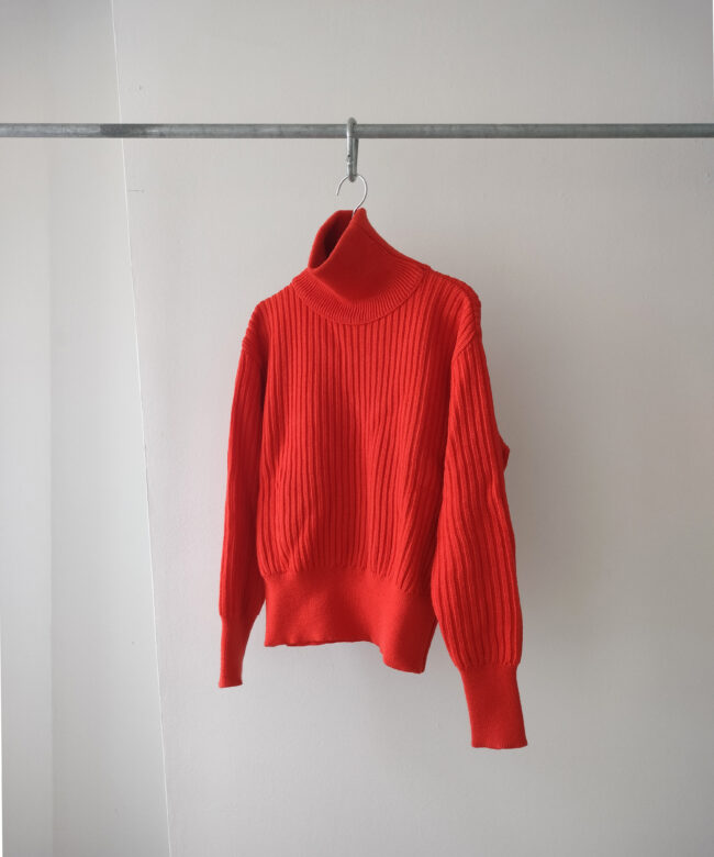 UNISEX FUNNEL NECK SWEATER RED