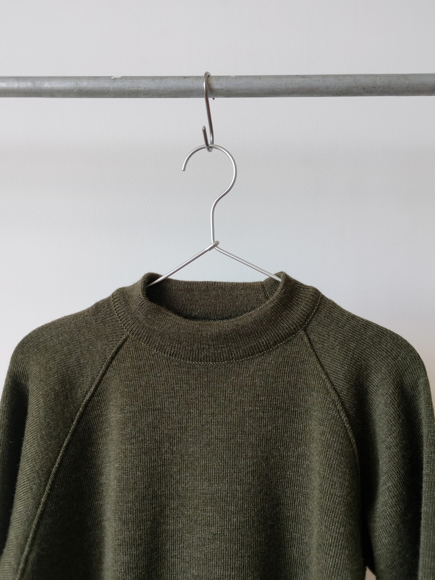UNISEX SWEATER DARK KAKI